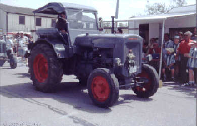 blauer Deutz Bulldog