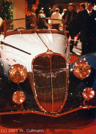 weisses Delahaye Cabrio