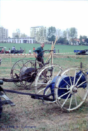 Gegenber der Ernte ohne Maschine, war der Einsatz der "Kartoffelhexe" ein wesentlicher Fortschritt.