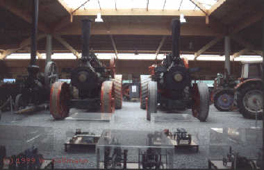 Dampfmobile und Modelle