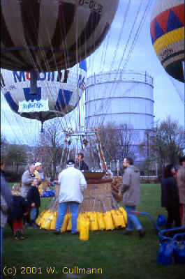 Noch halten die Sandscke den Gasballon