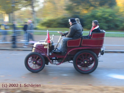 We need your help! Maybe it is a Cadillac from 1904?