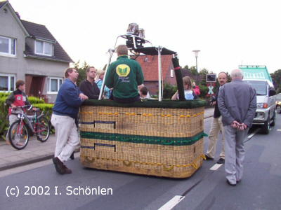 Der Korb mit Aufbau wird als letztes eingepackt.