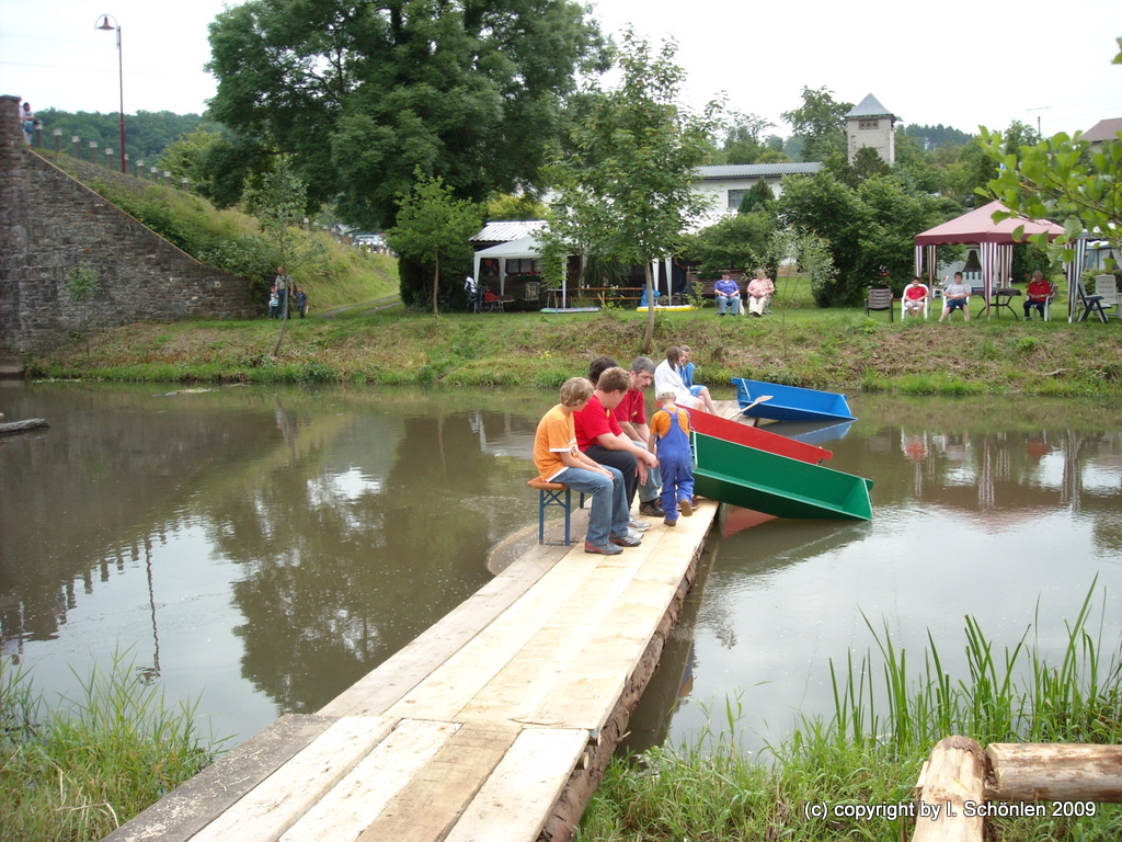 Steg an der Nister